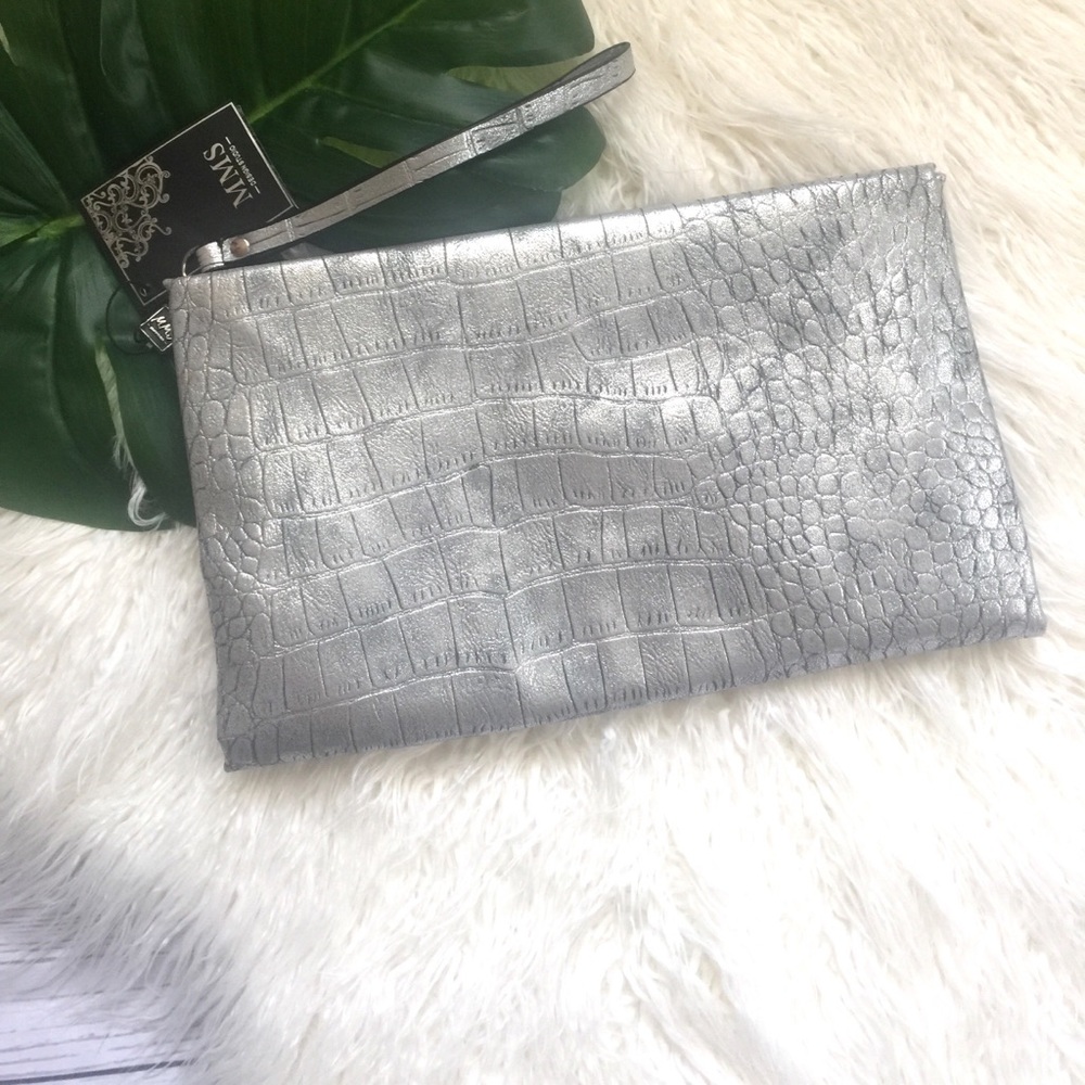 Silver clutch